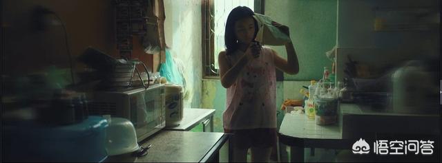 唐探里清道夫是什么意思:《唐人街探案2》里为什么有人敢撕美国国旗？