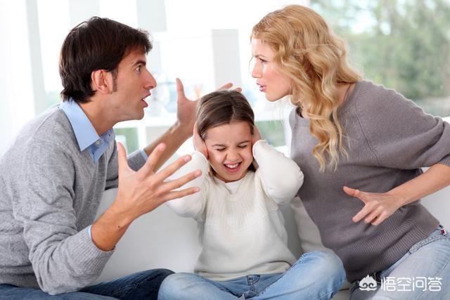 我把妈妈操得大喊大叫:你是一生气就大吼大叫的妈妈吗？