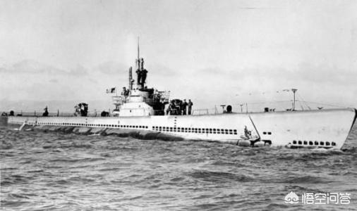 日本官方为何高调宣称发现中国潜艇，日本千亿造的航母为何被美军仅用四颗水雷就击败了
