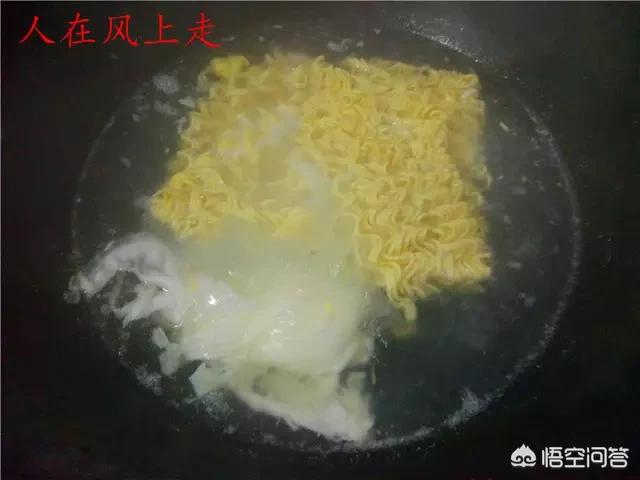 紫玉兰txt拉面要加香菜:兰州人第一次吃到不正宗的兰州拉面时是什么感觉？