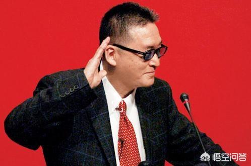 李敖告小s:李敖骂过那么多人，为什么独独不提古龙
