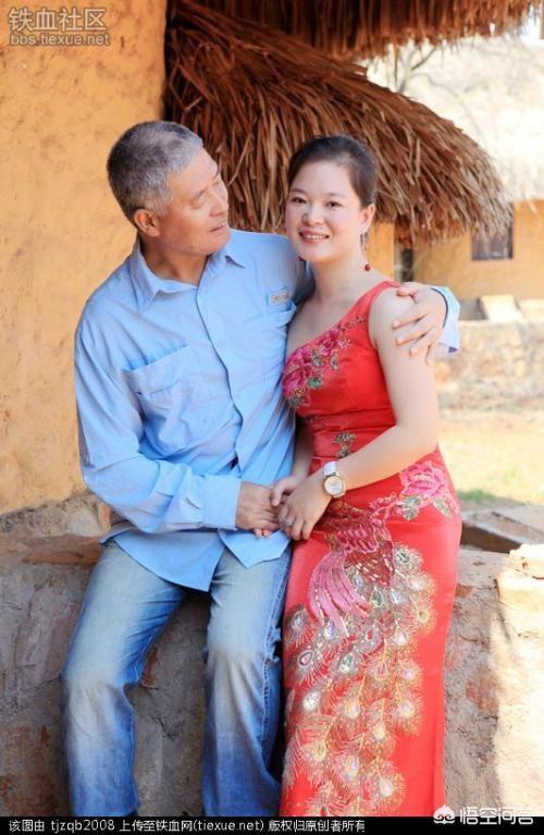 杨振宁妻子:杨振宁82岁娶妻，韩美林82岁得子，你怎么看？