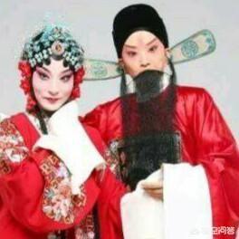 郭德纲向京剧名家示好，暗示德云社无意抢风头，他为何要低头？