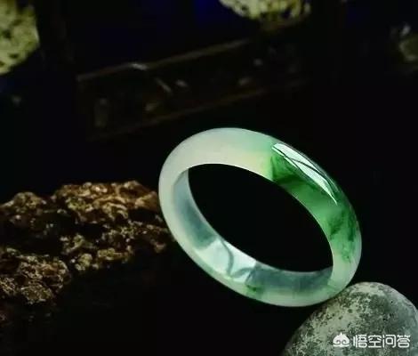 玉对人身体有什么好处和坏处,哪些“珠宝玉石