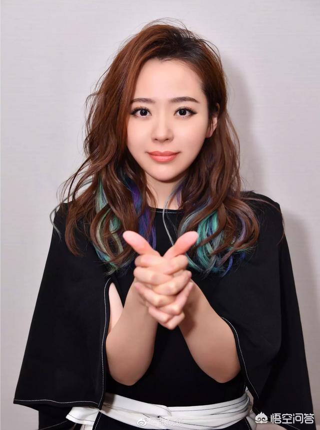邓紫棋多高:张靓颖和邓紫棋的实力与唱功谁更胜一筹？