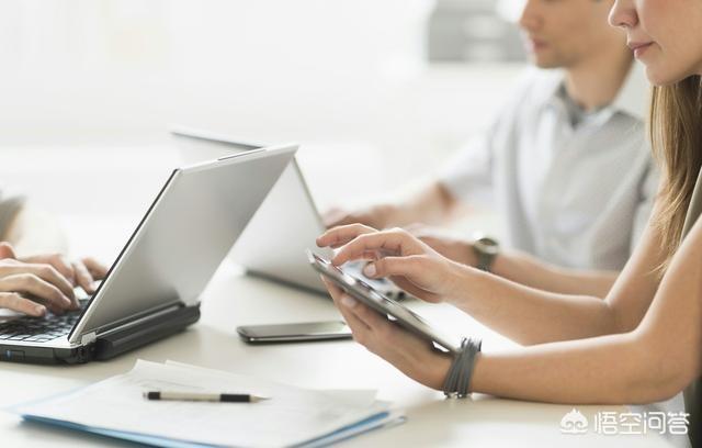 一个人在没有经济基础更没有钱的条件下该以什么样的方法来创业？