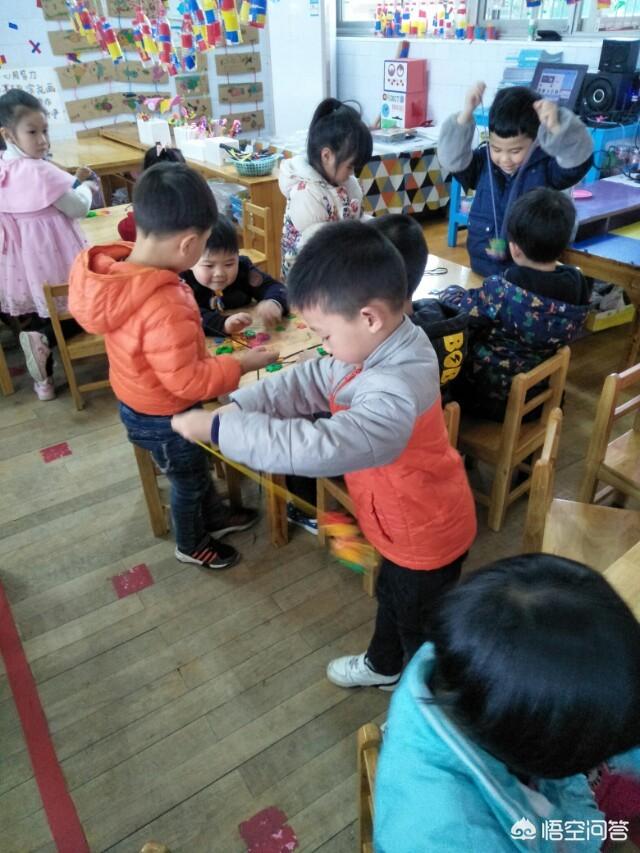 幼教中心和幼儿园在配套设施上有哪些不同？