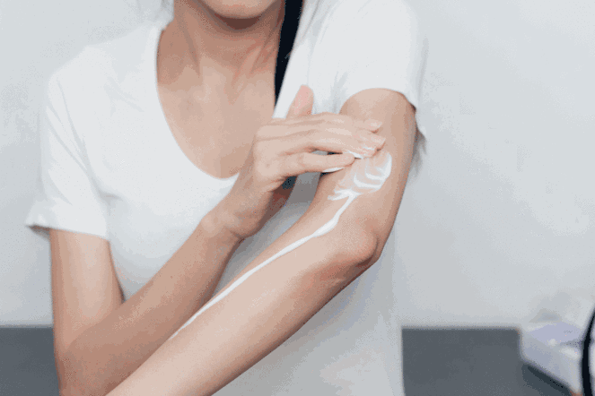 一年四季都不喜欢擦身体乳(一年四季都不喜欢擦身体乳怎么回事)