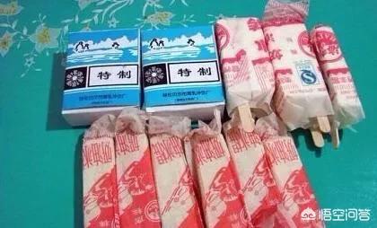 干脆面君gif动态图:“小浣熊”干脆面重出江湖，还记得童年的味道吗？