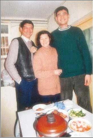 姚明婚礼:CBA的球员都有谁的父亲或母亲是篮球教练？