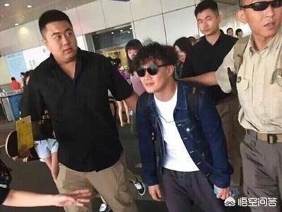 哪些男星毁在了身高上？