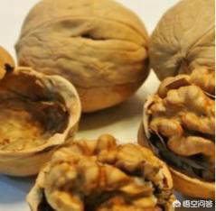 听说吃猴脑补脑使人变聪明。那吃猪脑呢？