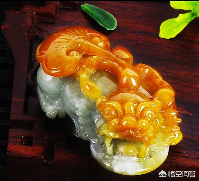 翡翠的种类和颜色种类,翡翠中的红色和黄色怎么样？有价值吗？