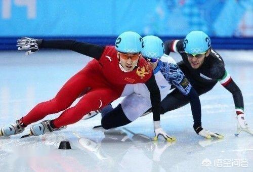 网传中国拳王张宝成不顾裁判暴打日本拳手，你怎么看？