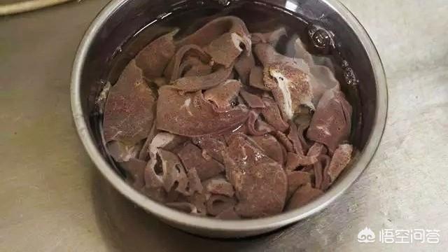 军曹鱼肝怎么做才好吃:做鮟鱇鱼肝，该怎么处理才没有腥味？