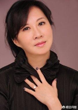 李敖胡因梦:李敖的口才那么好，为什么还不能说服胡因梦爱自己呢？