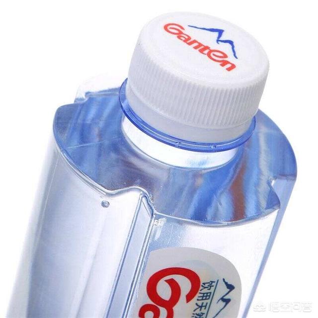 用矿泉水洗脸一星期会怎样？