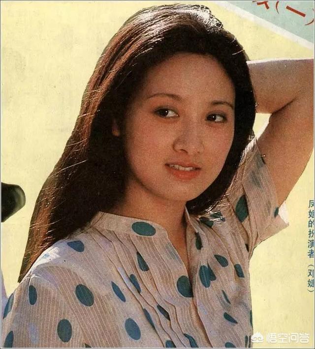 张国立和邓婕:张国立邓婕重温婚礼场面。年轻的时候邓婕美么？