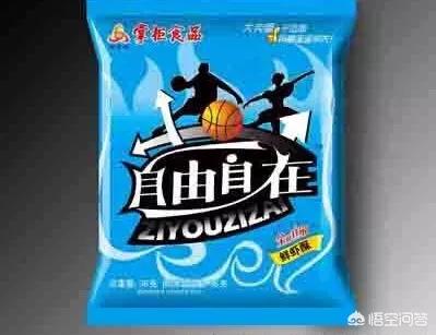 干脆面君gif动态图:“小浣熊”干脆面重出江湖，还记得童年的味道吗？