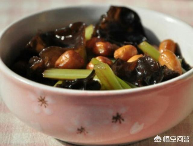韭菜与什么食物相克,韭菜不能跟什么食物一起吃？