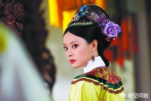 甄嬛传中，安陵容和甄嬛的哥哥有什么样的瓜葛，对于故事发展有什么影响？
