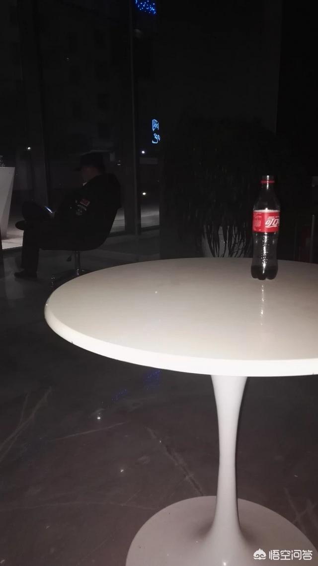 在《我的世界》里哥斯拉大战泰坦僵尸,谁会胜利？