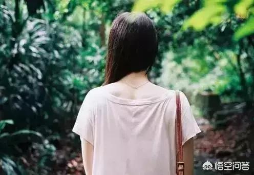 吉克隽逸男友真容:明星们的英文水平整体是什么样的，有没有特别突出的？