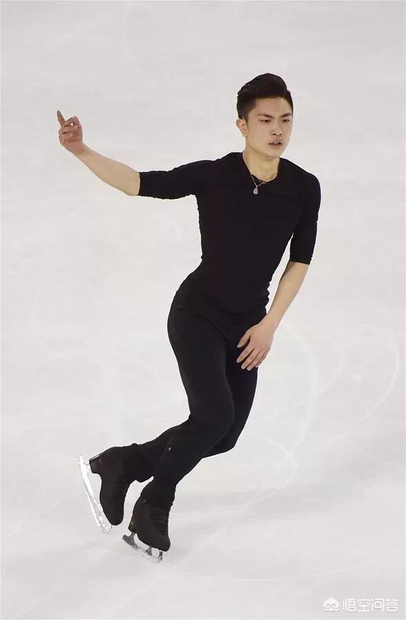 头条问答 - 我国花滑名将秒删退役消息引发关注,到底是怎么回事?