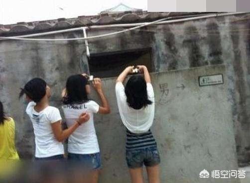小学三年级灵异事件:小学最让你尴尬的事是什么？