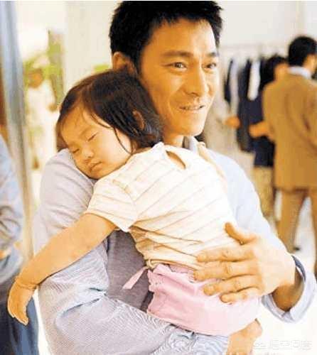 刘德华女儿叫什么:父爱如山, 为何刘德华却拒绝女儿刘向蕙上国际国内名校