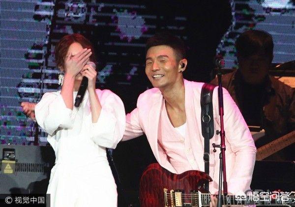杨丞琳初恋送祝福:李荣浩杨丞琳要结婚了吗？