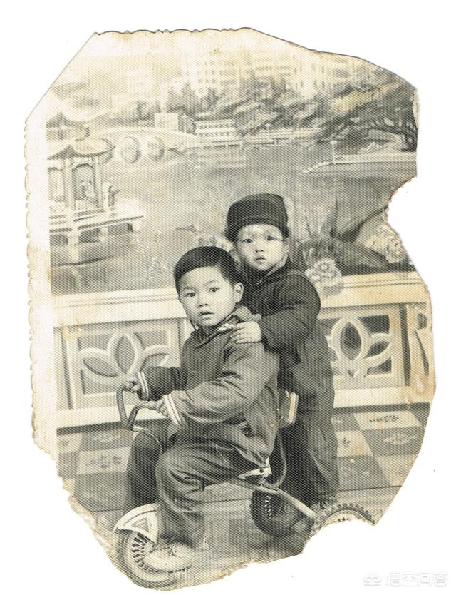 能否分享一张小时候的照片,比比谁最可爱？