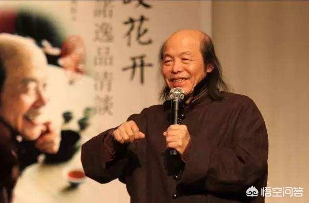 郑愁予简介:郑愁予的诗素以婉约见长，如何鉴赏他的诗歌《错误》？