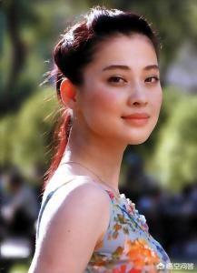李小冉结婚:如何看待梅婷18日对李小冉未插足自己和前夫婚姻的事实澄清？