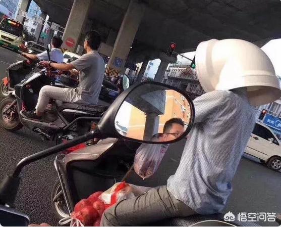 骑摩托车一定要带戴头盔吗？