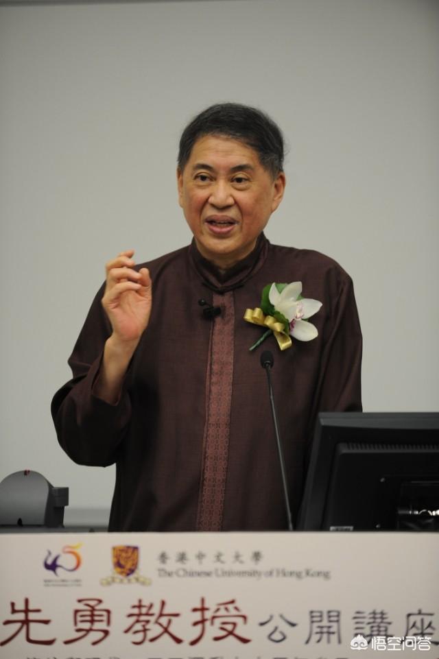 郑愁予简介:郑愁予的诗素以婉约见长，如何鉴赏他的诗歌《错误》？