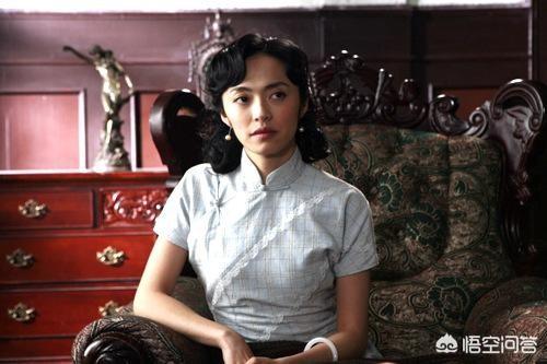 《潜伏》里，余则成为什么不告诉翠平，许宝凤是坏人？