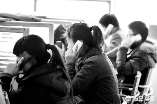 是不是有很多大学毕业的学生毕业出来做了电话销售？