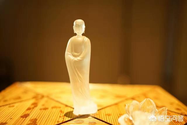 玻璃和玉的最大区别,琉璃和玻璃有什么不同吗？