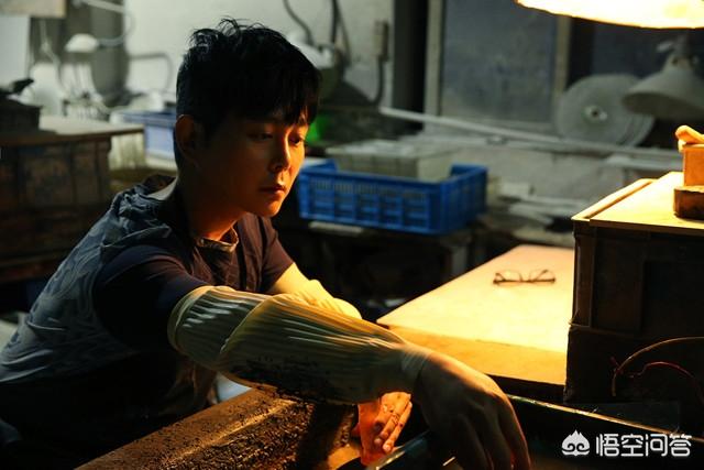 玻璃和玉的最大区别,琉璃和玻璃有什么不同吗？