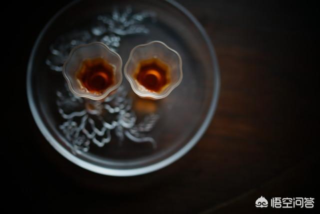 玻璃和玉的最大区别,琉璃和玻璃有什么不同吗？