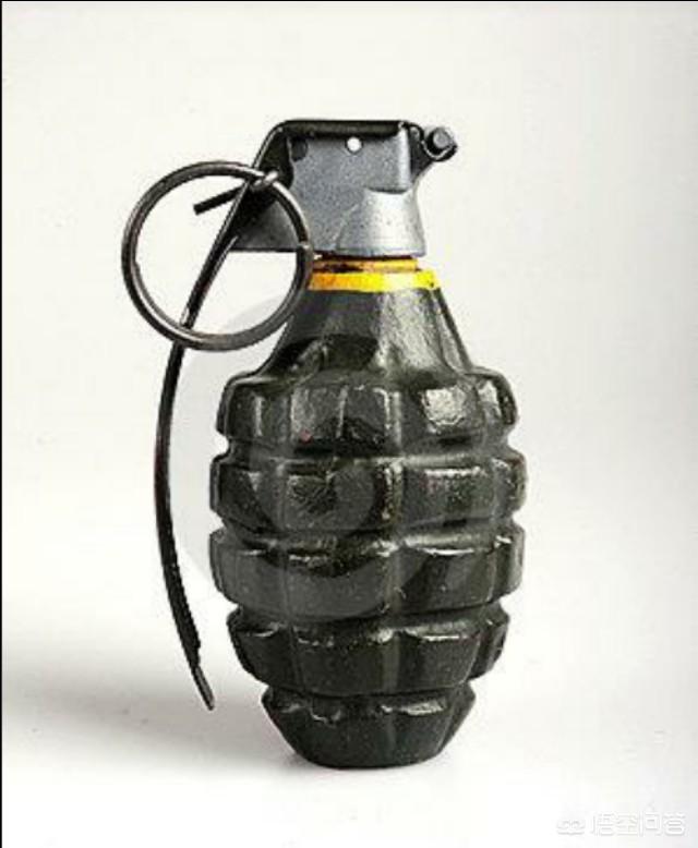 头条问答 - 左撇子没法扔卵形手榴弹吗?(8个回答)