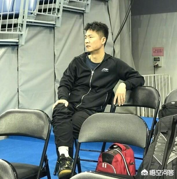 饶静文:德国公开赛，球友称女乒教练黄海城的表现让不可思议，你怎么看？