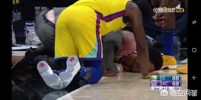卡特这个世界本不该这样的?麦考腰椎重伤，卡特单膝跪地，这是NBA赛季最严重伤病吗？