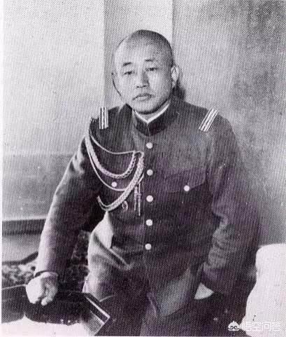 头条问答 二战的日本军服上为什么要带一串黄链子 它表示什么军职 第五十七朵云的回答 0赞