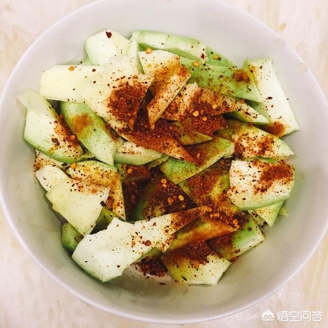 另类傻妹重口味:云南人吃芒果为什么要蘸辣椒