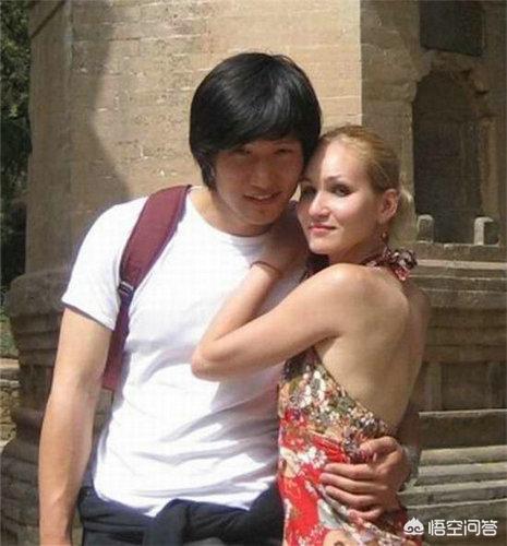 美女与大黄狗:为什么俄罗斯美女愿意嫁中国有钱男人呢？