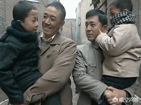 小说《亮剑》结尾处出现的几个祭拜的年轻人会是谁？