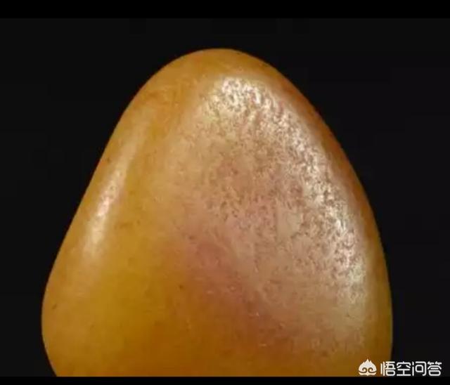 假玉石怎么做出来的,和田玉籽料的假毛孔是如何做出来的？