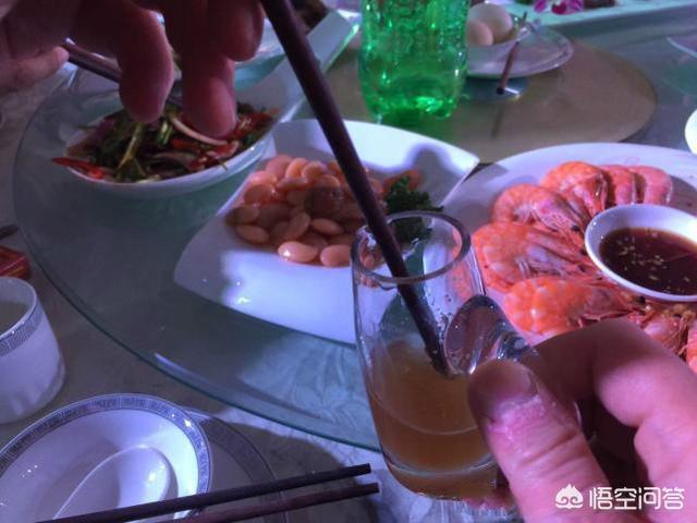 闹伴娘事件:石家庄90后遇婚闹，同时设重重关卡，对此你怎么看？